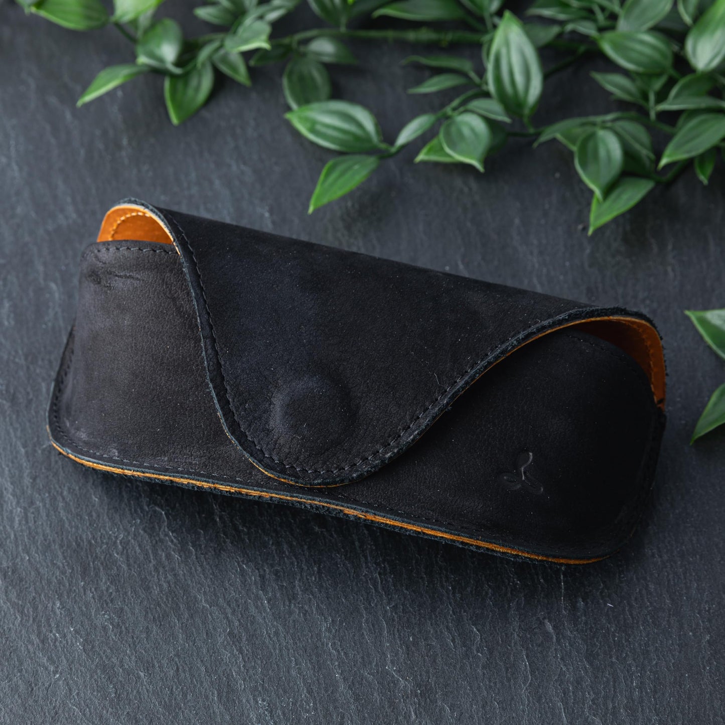 Snakehive Real Leather Glasses Case – Handmade in Europe – Sunglasses Pouch Designed for Men and Women