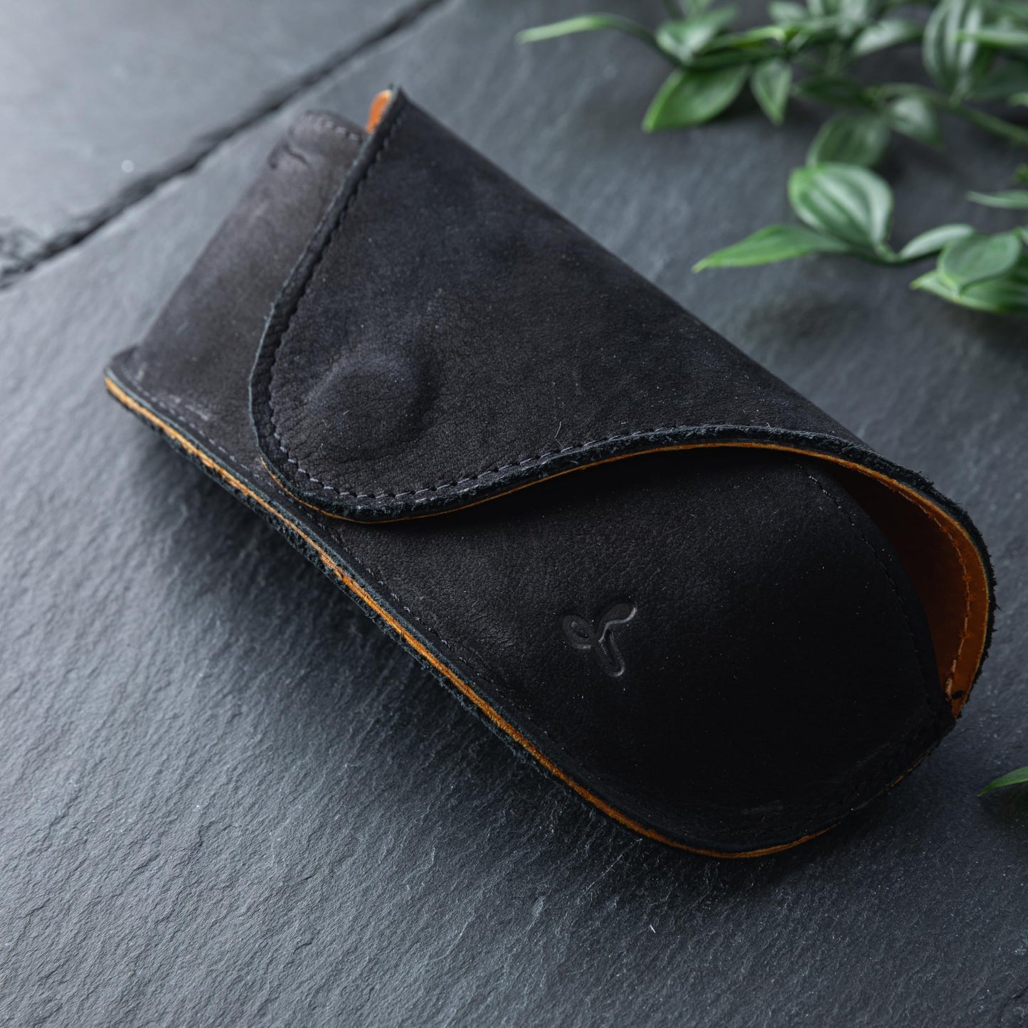 Snakehive Real Leather Glasses Case – Handmade in Europe – Sunglasses Pouch Designed for Men and Women